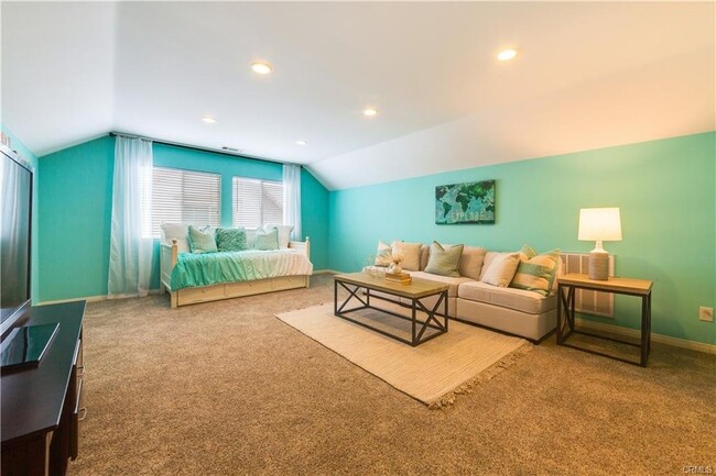 Foto del edificio - 11 Asbury, Irvine, CA 92602 - 4 BR 3 BA Si...