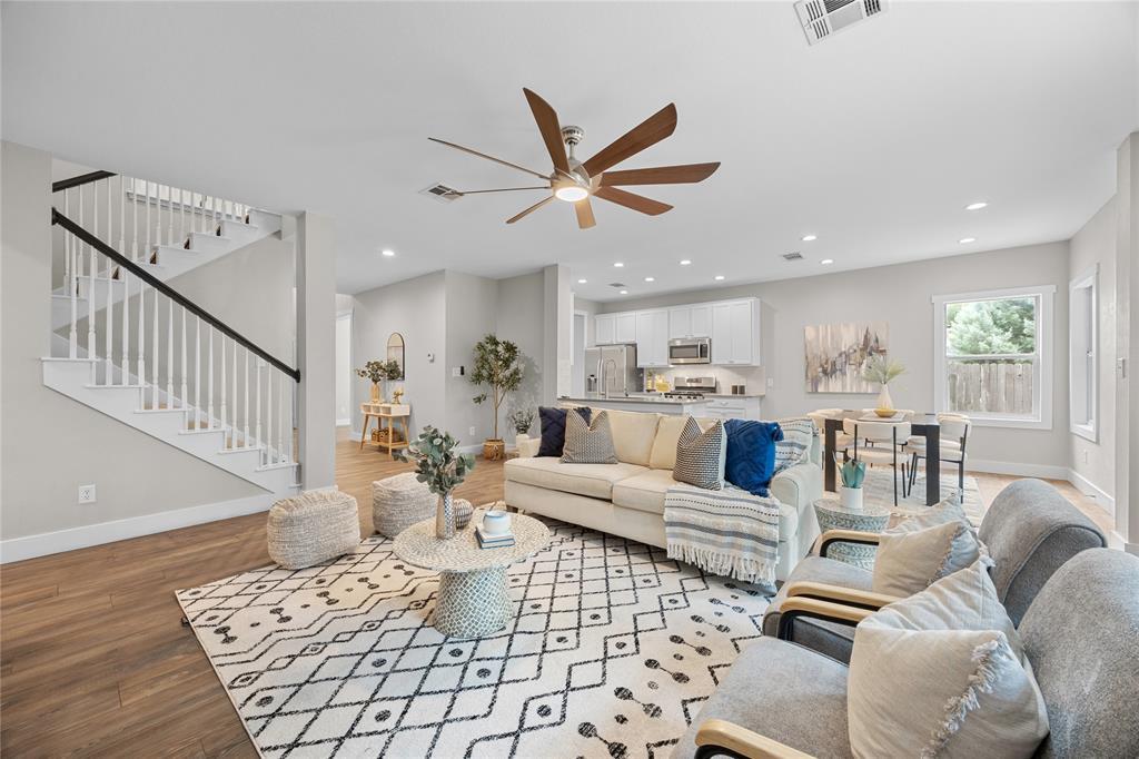 Foto principal - 1905 Creek Crest Way