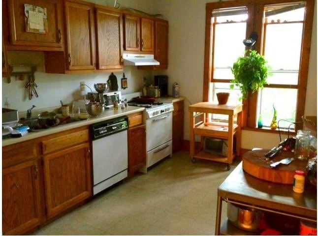 Photo - 28 Foster St Apartments