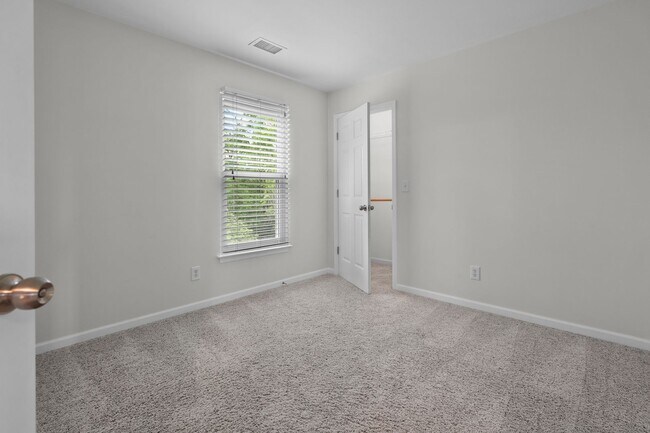 Foto del edificio - 3258 Nolen Ln