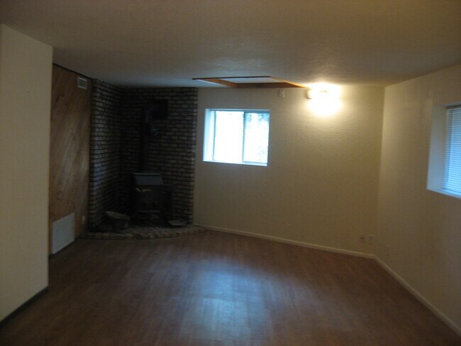 Building Photo - 2791 Burro Springs Ovi