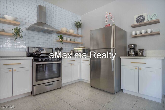 Foto del edificio - 2401 Predera Ave