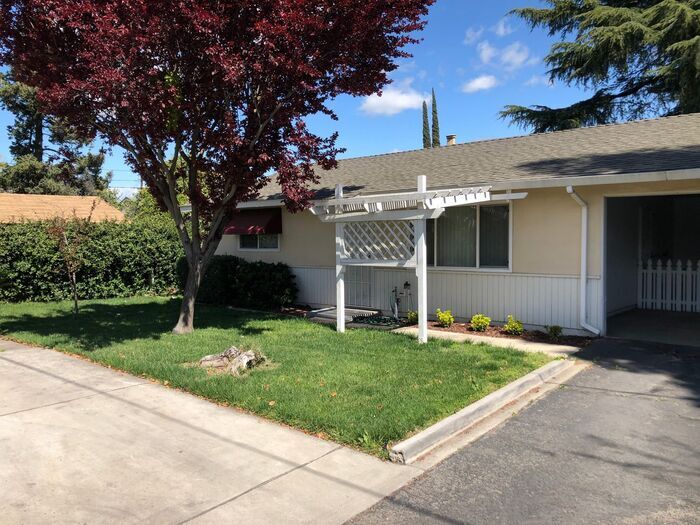 Foto principal - Turlock 2 Bedroom 1 Bath Duplex