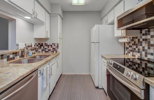 Building Photo - 4637 Wild Indigo St