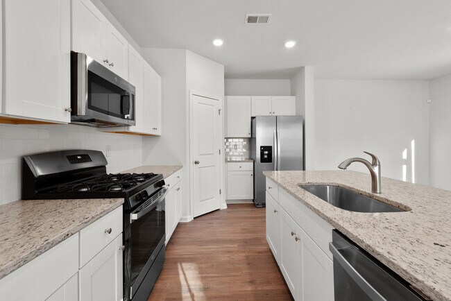 Building Photo - 136 Marsh Deer Pl