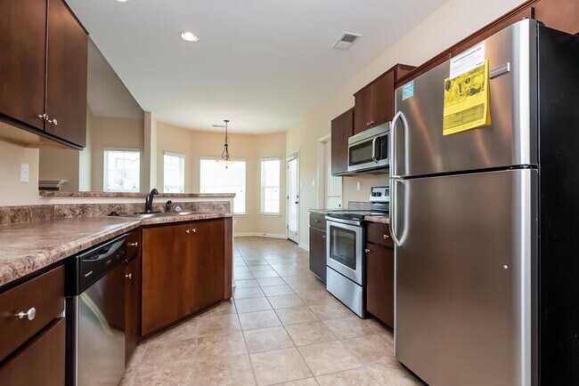Foto del edificio - 6135 Trail Creek Ln