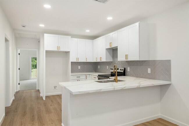 Foto del edificio - 509 W 6th St