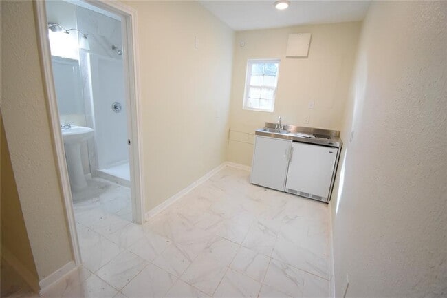 Building Photo - 3218 Alabama St