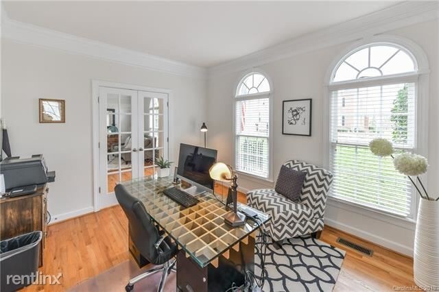 Foto del edificio - 5 br, 3.5 bath House - 14624 Northgreen Dr