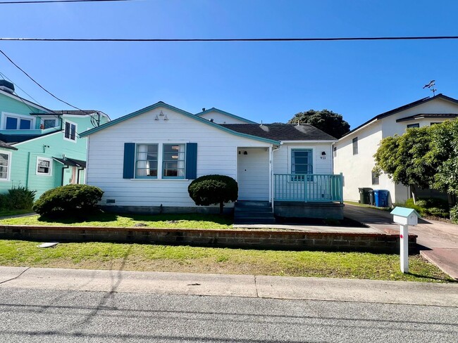 Building Photo - Charming Furnished Home in PG available NOW!