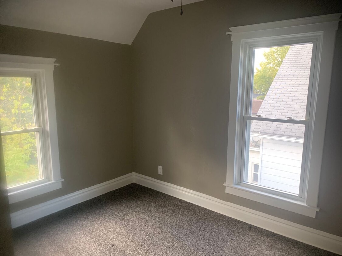 Foto principal - 1122 Bluff St
