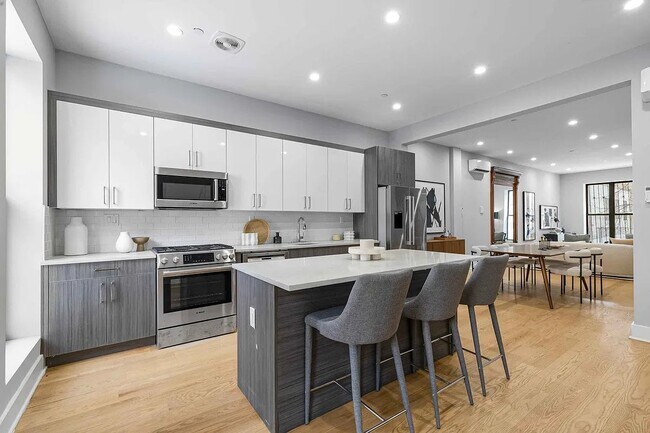 Foto del edificio - 307 W 136th St