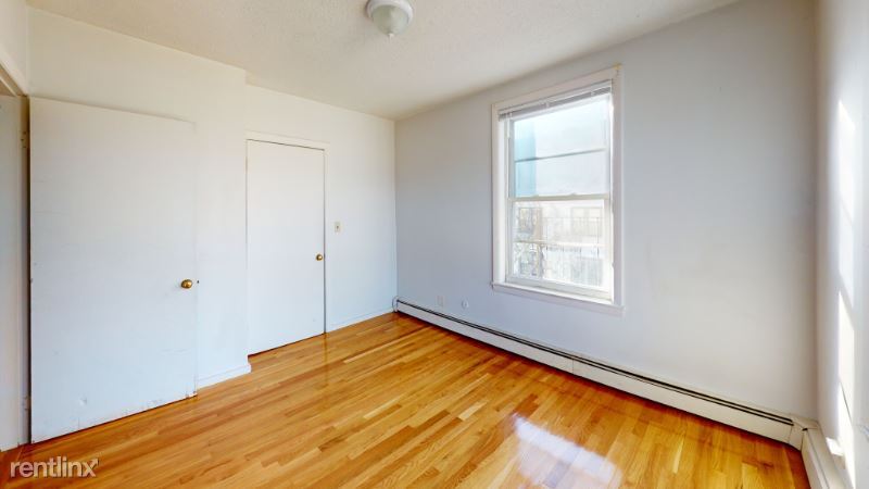 Building Photo - 198 Allston St