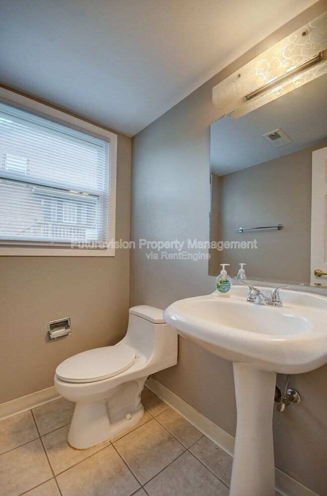 Foto del edificio - 304 Walnut Cir