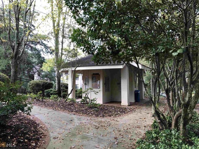 Building Photo - 1304 Old Hammond Chase