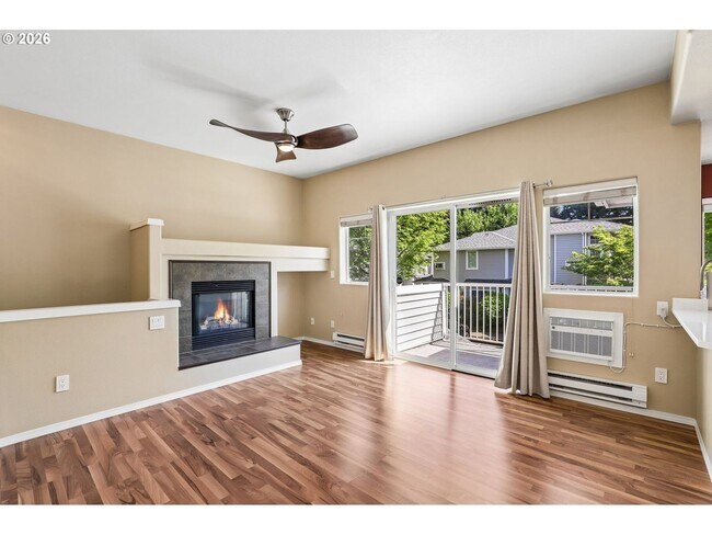 Foto del edificio - Updated Beaverton Condo with Garage, Balcony & Quartz Counters Near Nike and Intel
