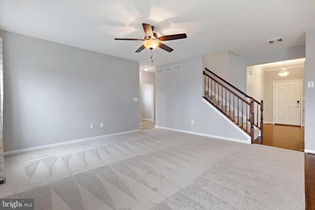 Building Photo - 611 Misty Hill Dr