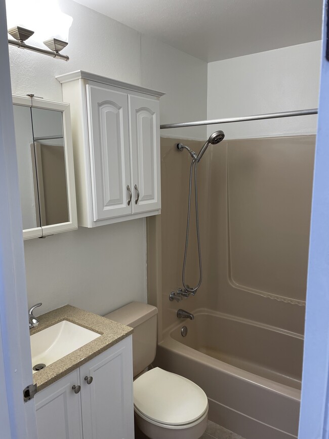 Building Photo - 4707 Croftshire Dr