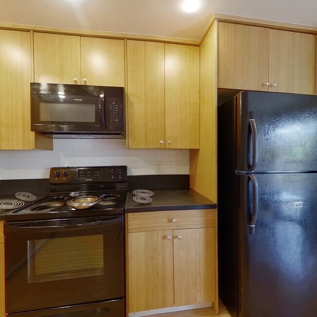 Building Photo - 2437 Piedmont Ave