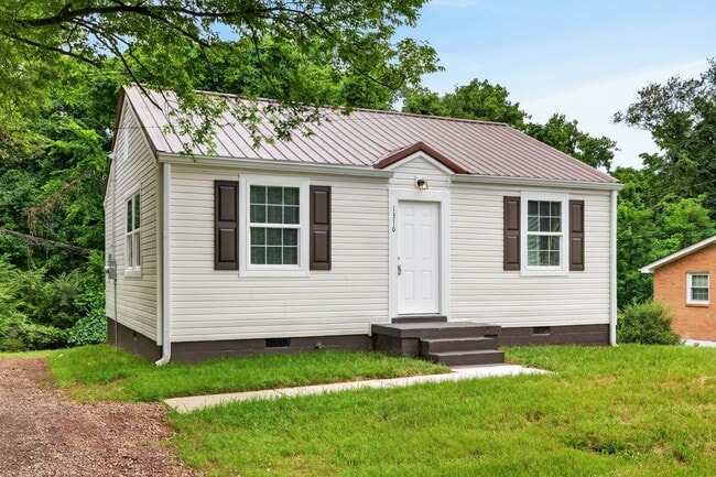 Foto del edificio - 1316 Sunnyview Dr