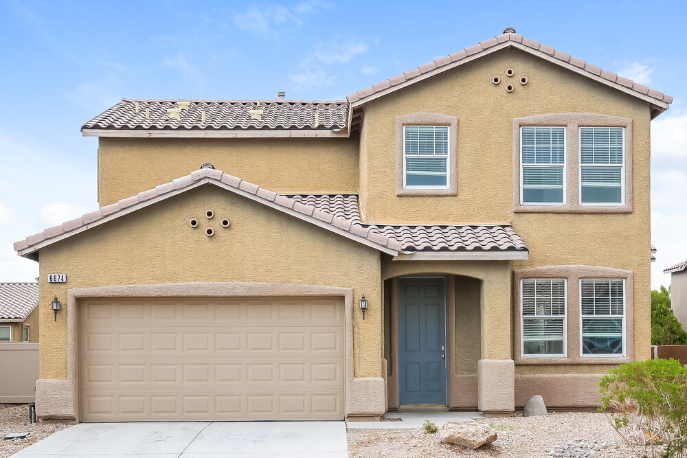 Foto principal - 6674 Brick House Ave