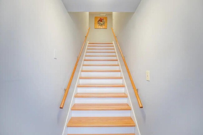 Building Photo - 3261 US-3