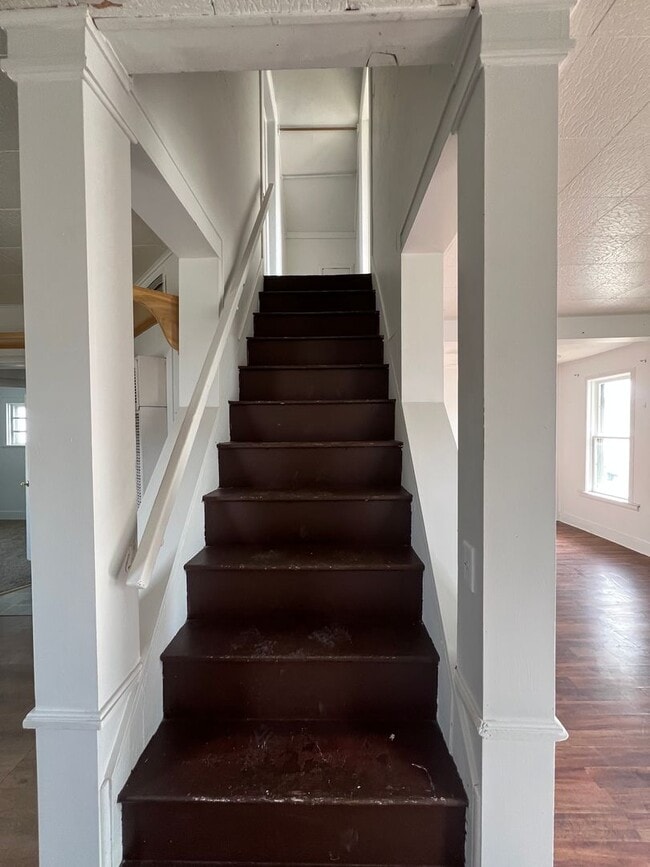 Building Photo - Single Family Home