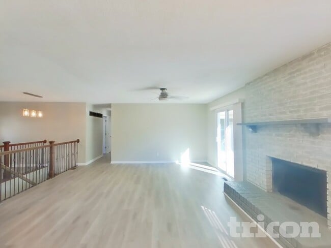 Building Photo - 43 Westbrook Dr