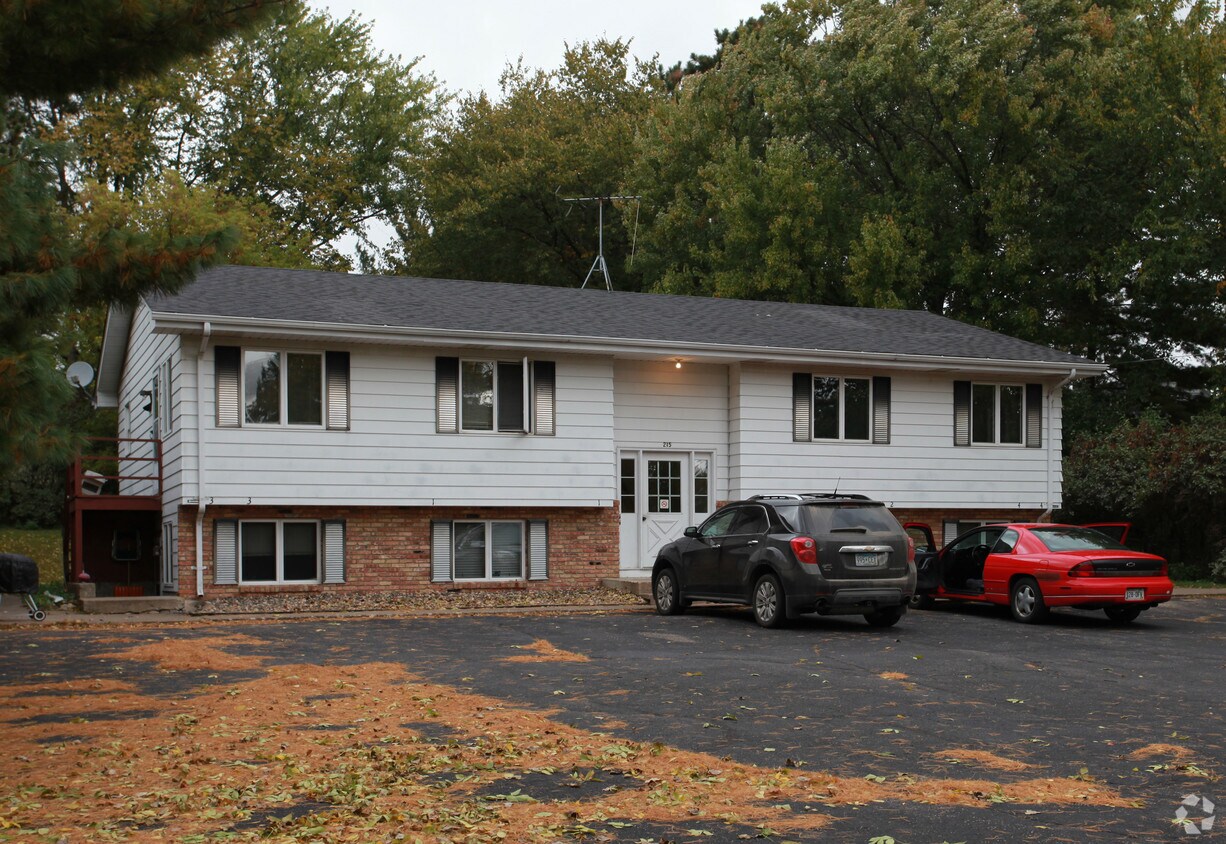 Primary Photo - 215 Charlotte St