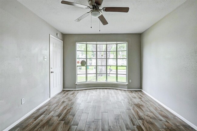 Foto del edificio - 4969 E Ridge Creek Dr