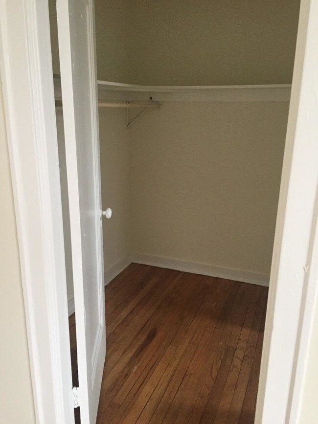 Foto del edificio - 1635 W Morse Ave