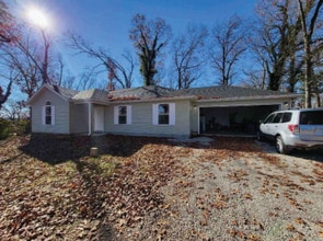 Building Photo - 138 5th Ave