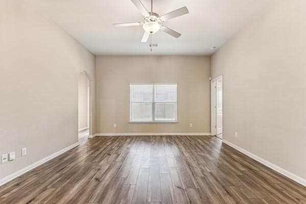 Foto del edificio - 7533 Thunder River Rd