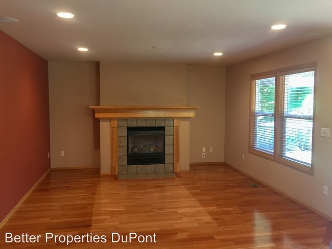 Building Photo - 3 br, 2.5 bath House - 1858 Fisher Street