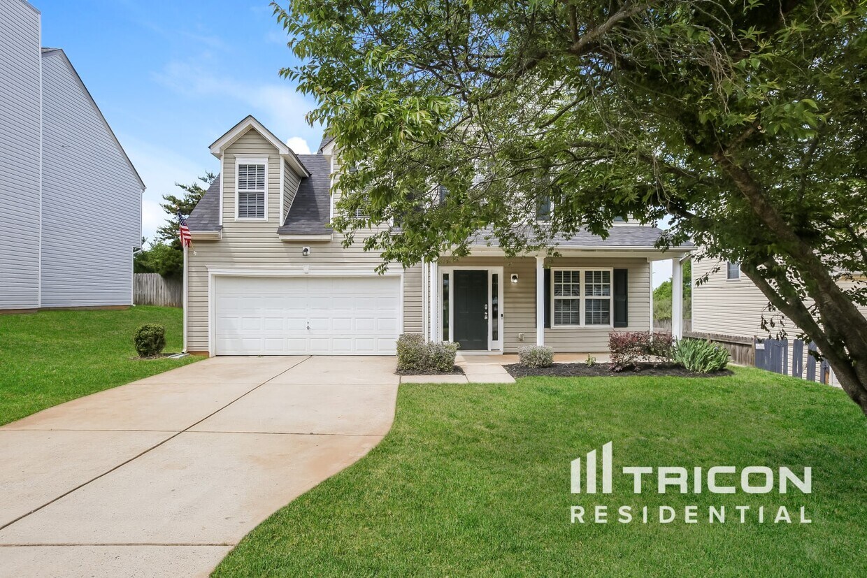 Foto principal - 7925 Donet Terrace Dr