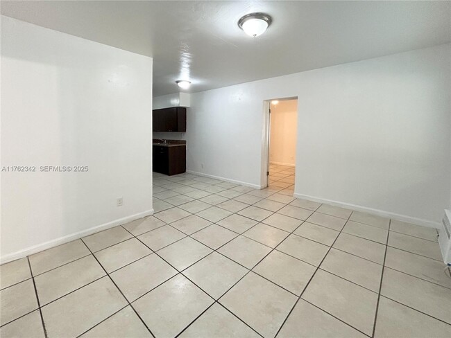 Building Photo - 738 NE 86th St