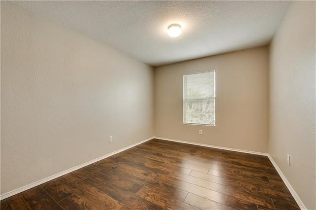 Building Photo - 1512 Queens Brook Ln