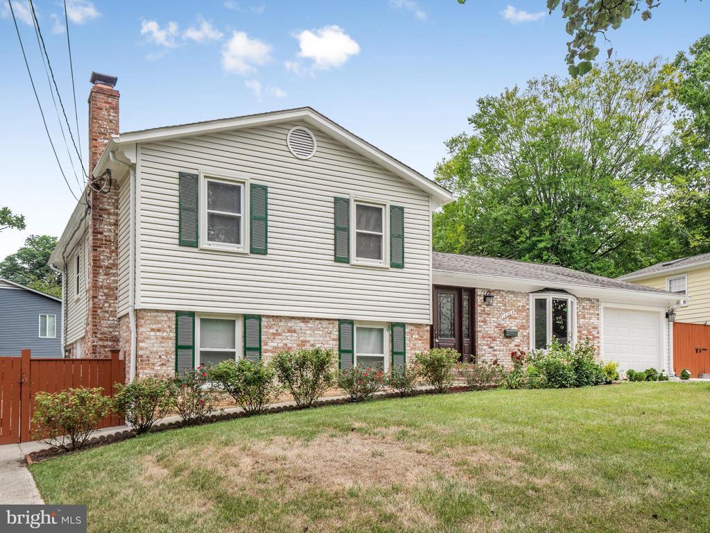 Primary Photo - 14204 Woodcrest Dr