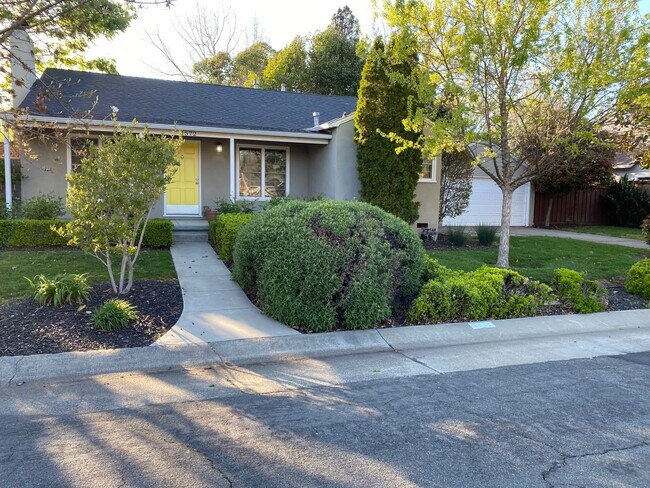 Foto del edificio - 1572 52nd St