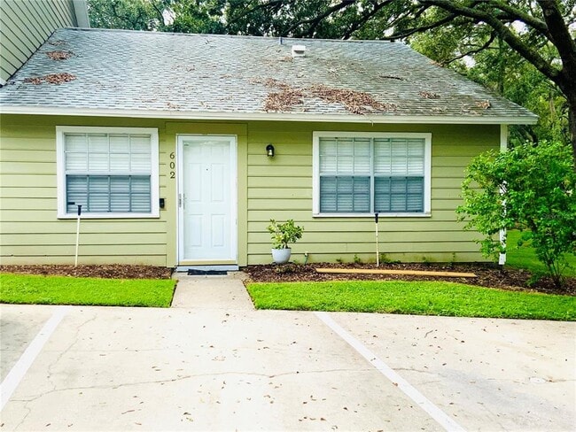 Building Photo - 602 Lynchburg Dr