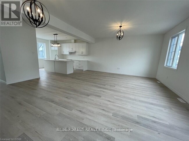 Building Photo - 2545 Meadowlands Way