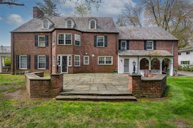 Foto del edificio - 153 Morris Ln S