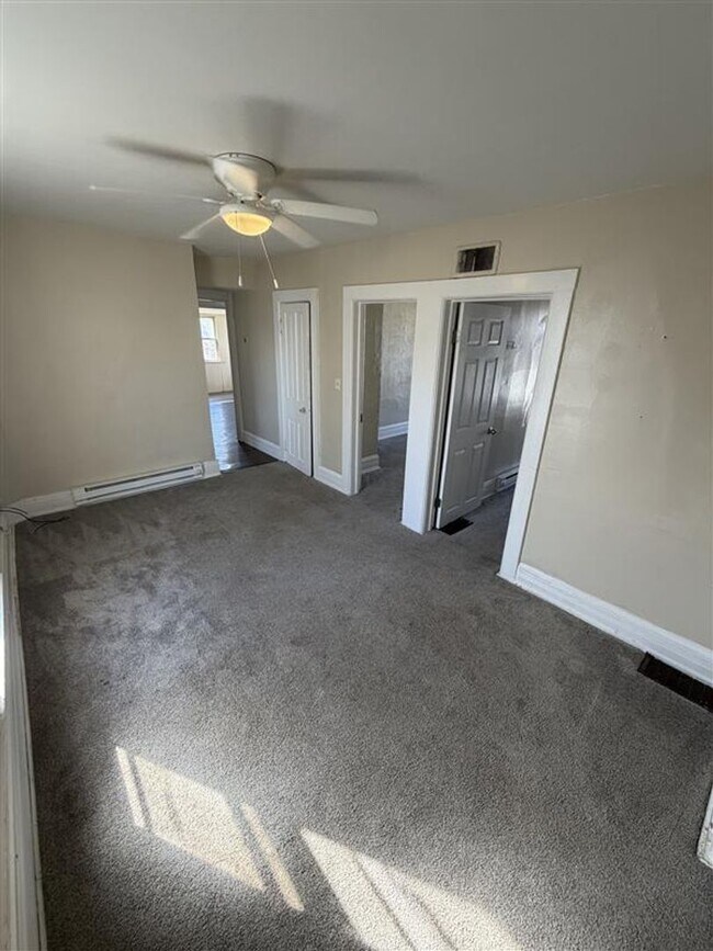 Building Photo - 540 Church St