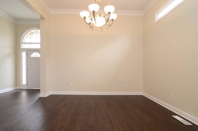 Building Photo - 315 Coronado Dr