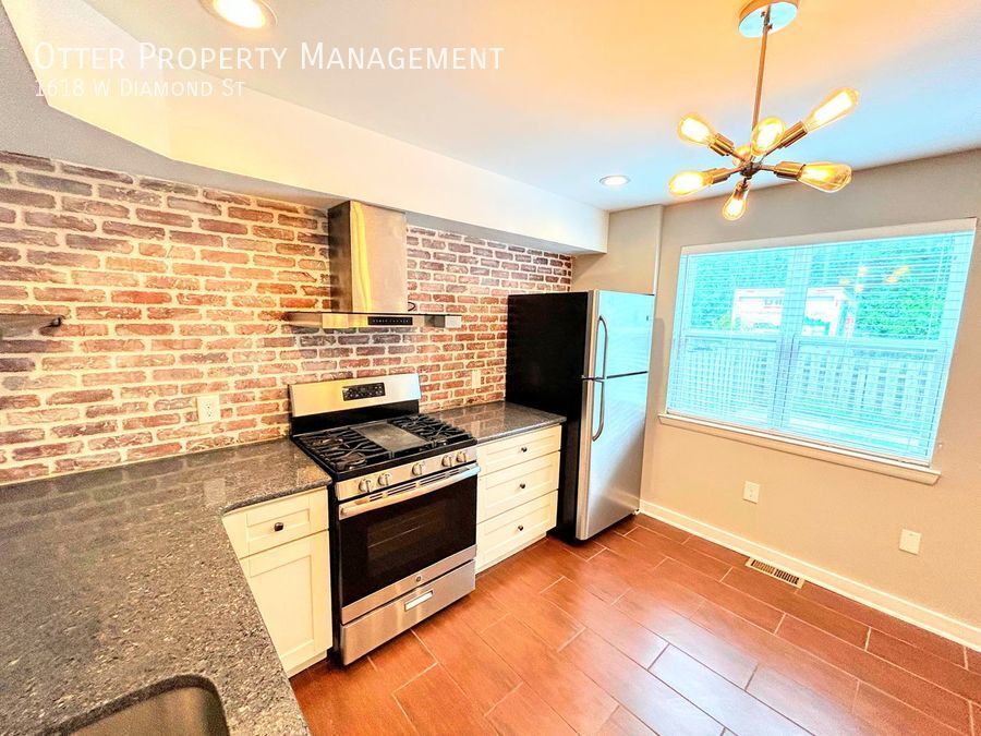 Primary Photo - 1618 W Diamond St