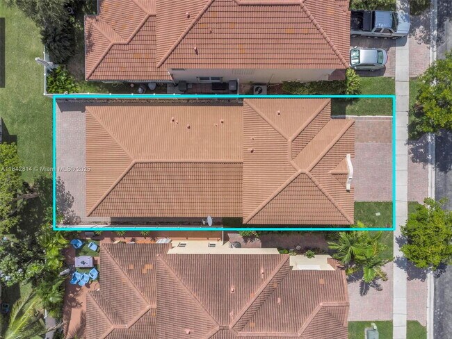 Foto del edificio - 3920 NE 13th Dr