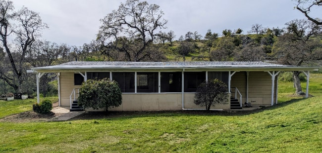Building Photo - 38227 Squaw Valley Rd