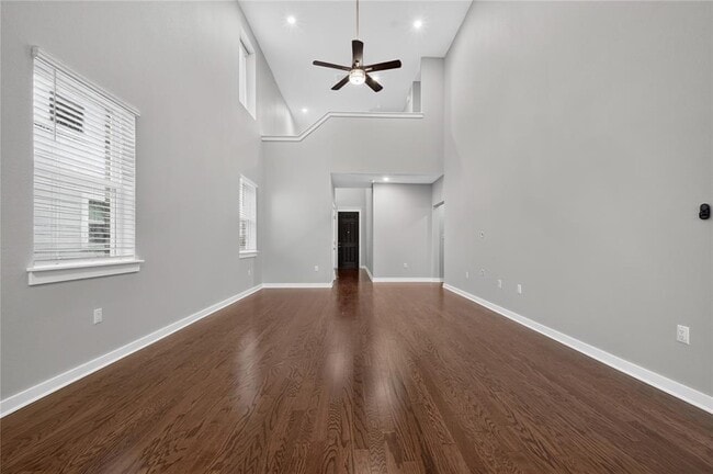 Building Photo - 6904 Pleasanton Pkwy