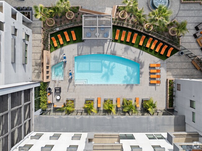 Piscina y Spa - The Willows at Ventura