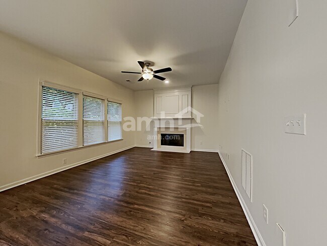 Building Photo - 2915 Spring Harbor Dr